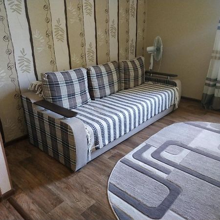 Apartment In The Center Of Old Town Каменец-Подольский Экстерьер фото