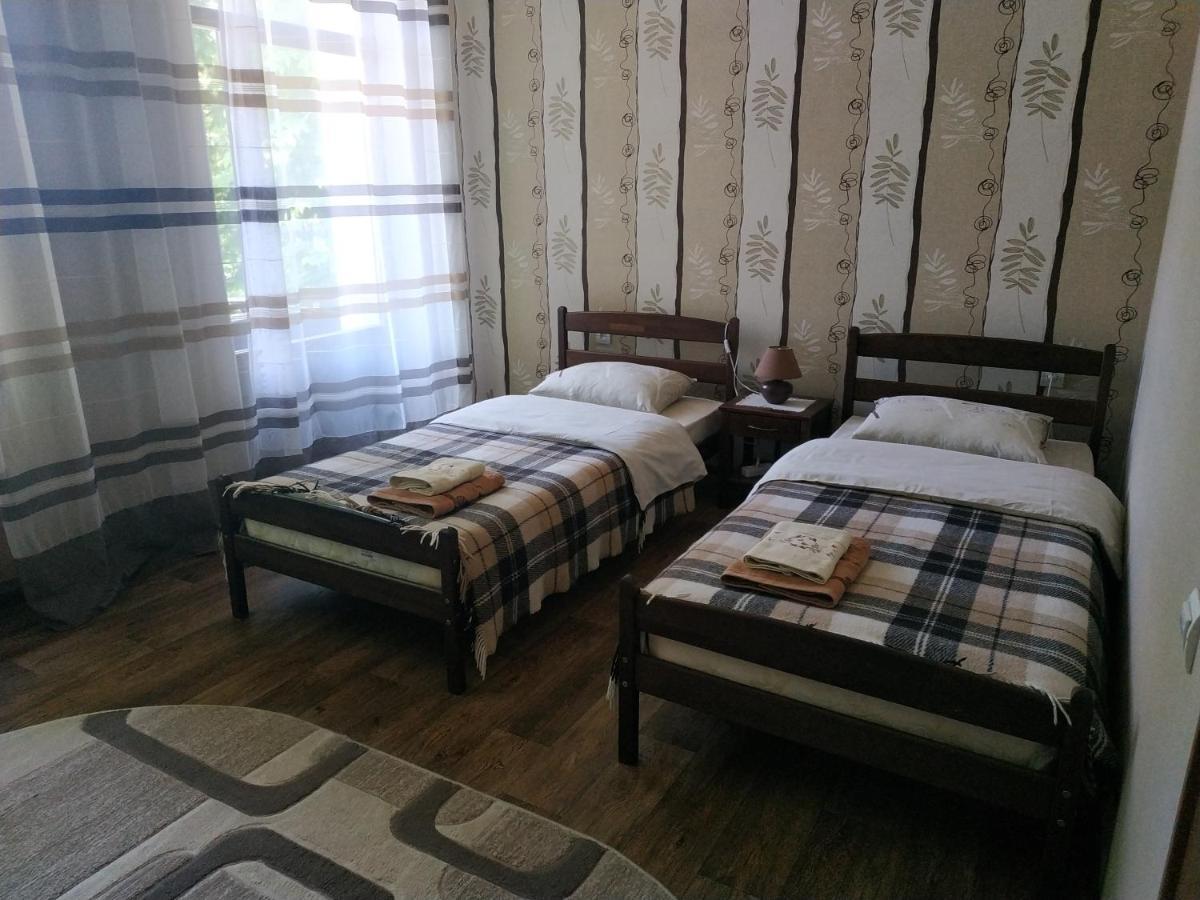 Apartment In The Center Of Old Town Каменец-Подольский Экстерьер фото